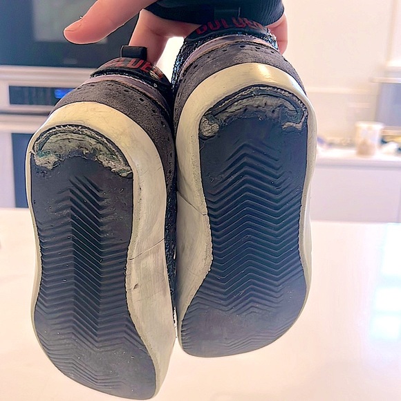 Golden Gooses - Picture 4 of 4